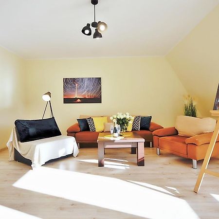 50 M Do Plazy Thobruk Apartamenty Piekna Dama Z Kolobrzegu Luaran gambar