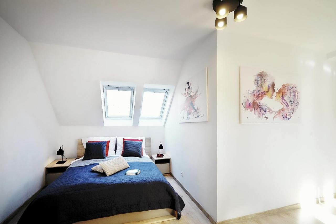 50 M Do Plazy Thobruk Apartamenty Piekna Dama Z Kolobrzegu Luaran gambar